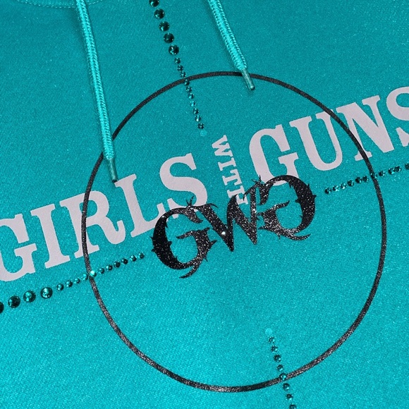 Women’s Girls With Guns Pullover Hoodie - Picture 3 of 4